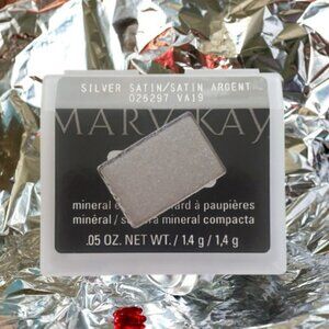 Mary Kay Silver Satin Mineral Eye Color .05 oz ~NIB~